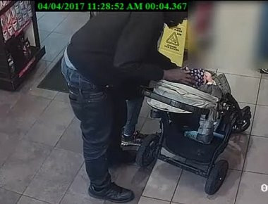 Σοκαριστικό βίντεο: Άντρας προσπαθεί να αρπάξει μωρό μπροστά στα μάτια της μητέρας του